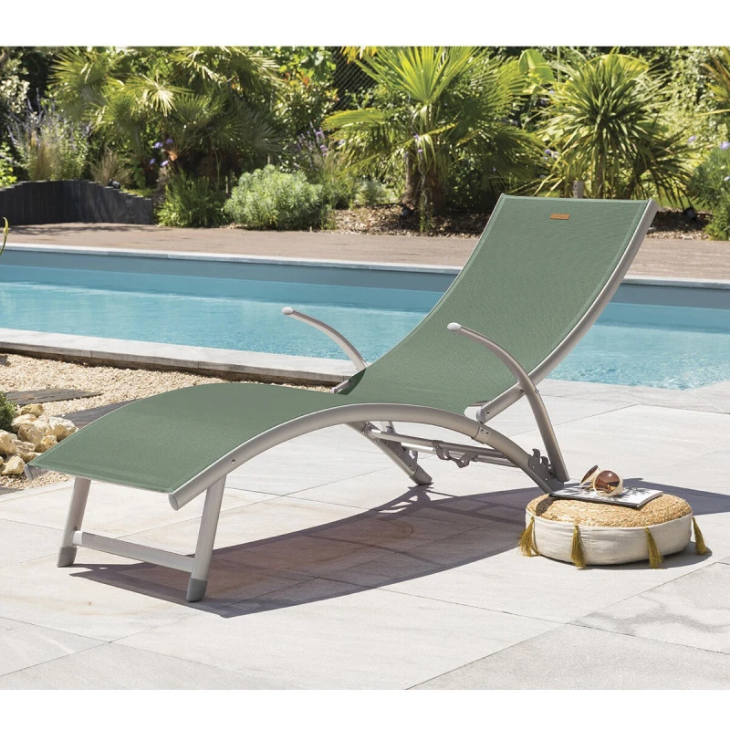 Transat Samba Pliable Et Empilable Vert Olive Hespéride 1 Transat Samba Pliable Et Empilable Vert Olive Hespéride